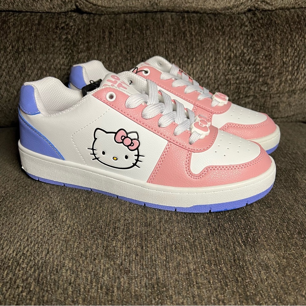 New Hello Kitty by Sanrio Women's Casual Court Sneakers Size 9